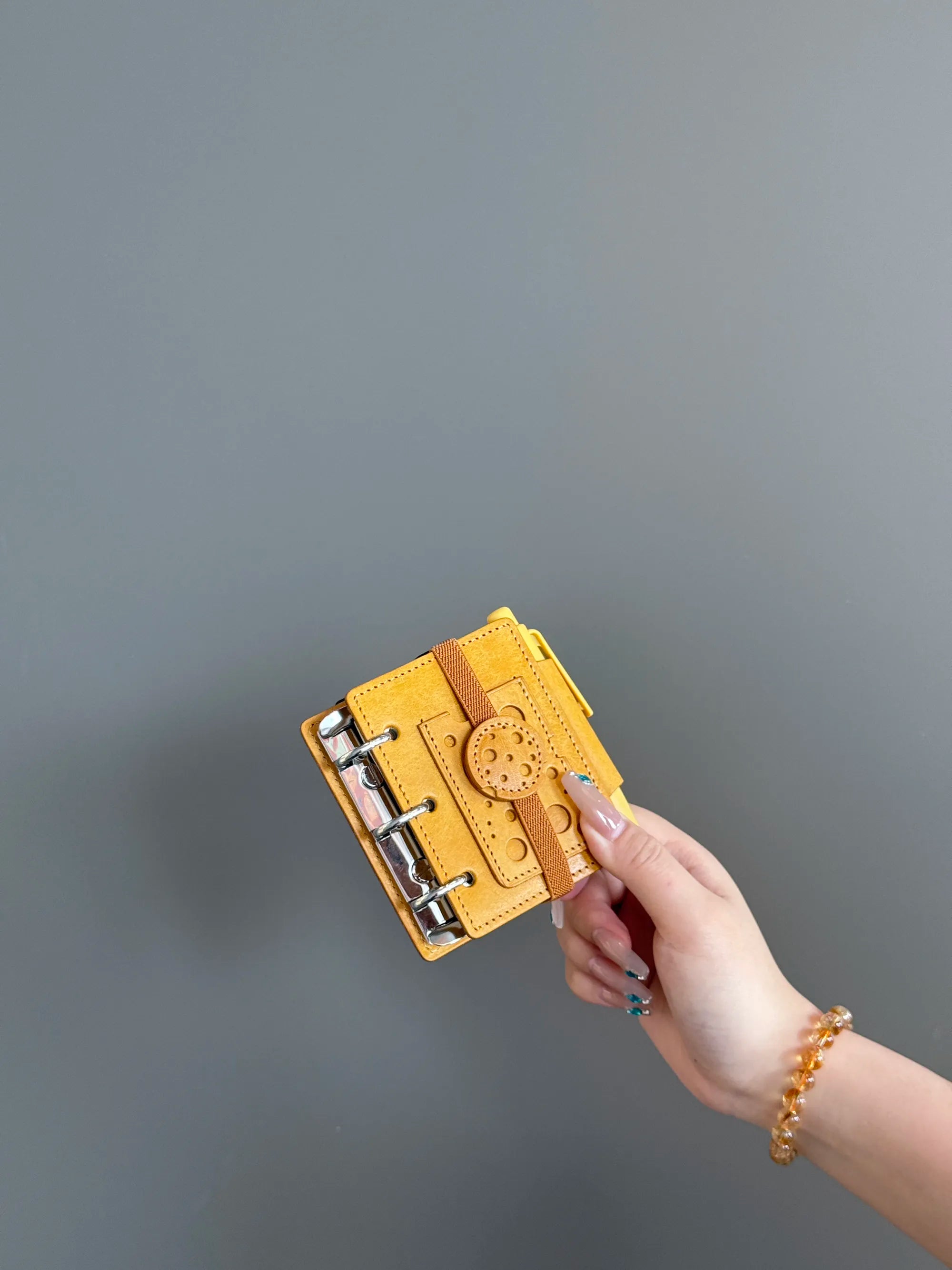 Cheese Notebook ~ Vegetable-tanned cowhide top layer genuine leather handcrafted loose-leaf creative notebook