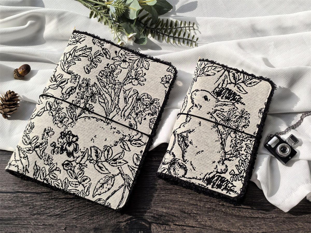The "Line-Art Rabbit" Journal | Vintage Loose-Leaf Planner (A5/A6)